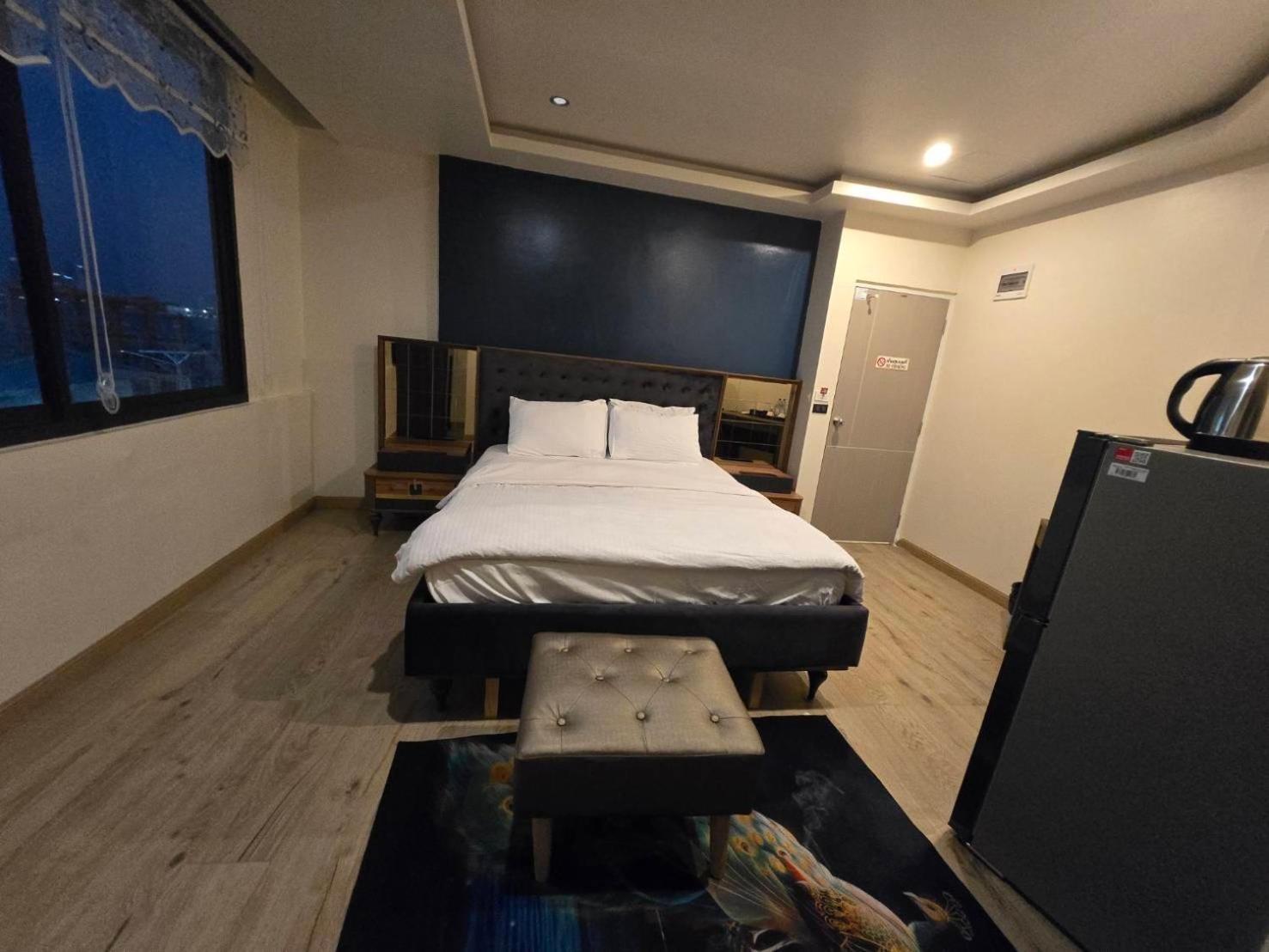 Pumpui Place Pattaya Eksteriør bilde