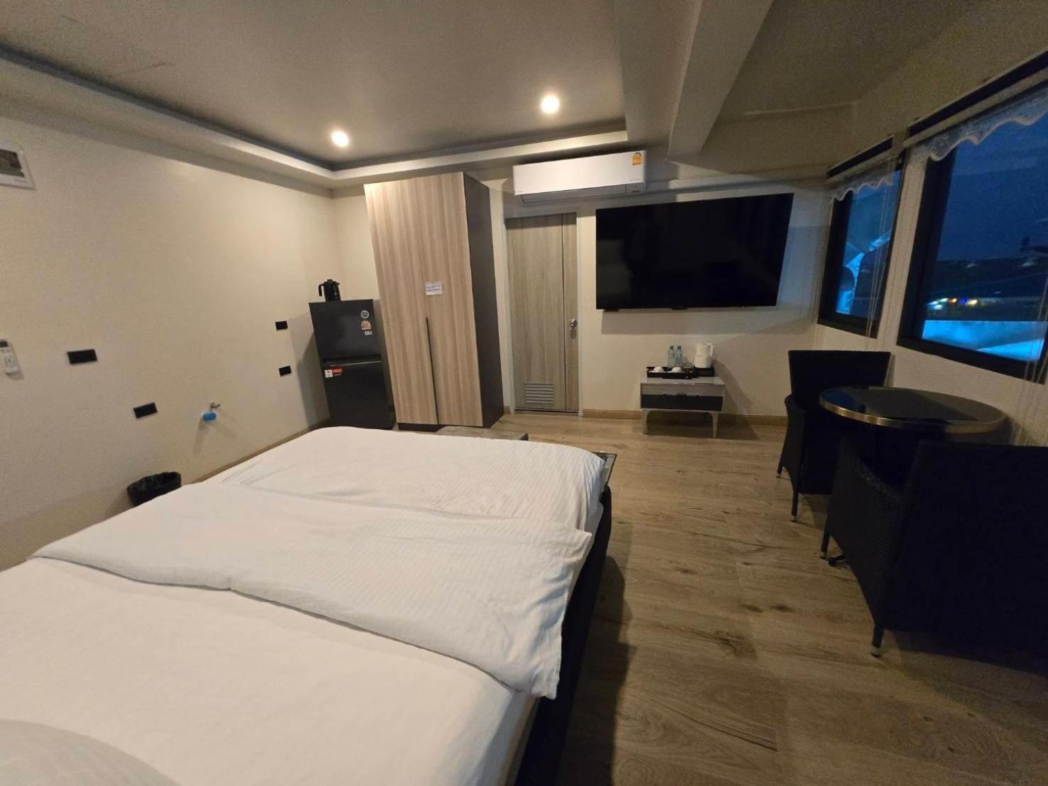 Pumpui Place Pattaya Eksteriør bilde
