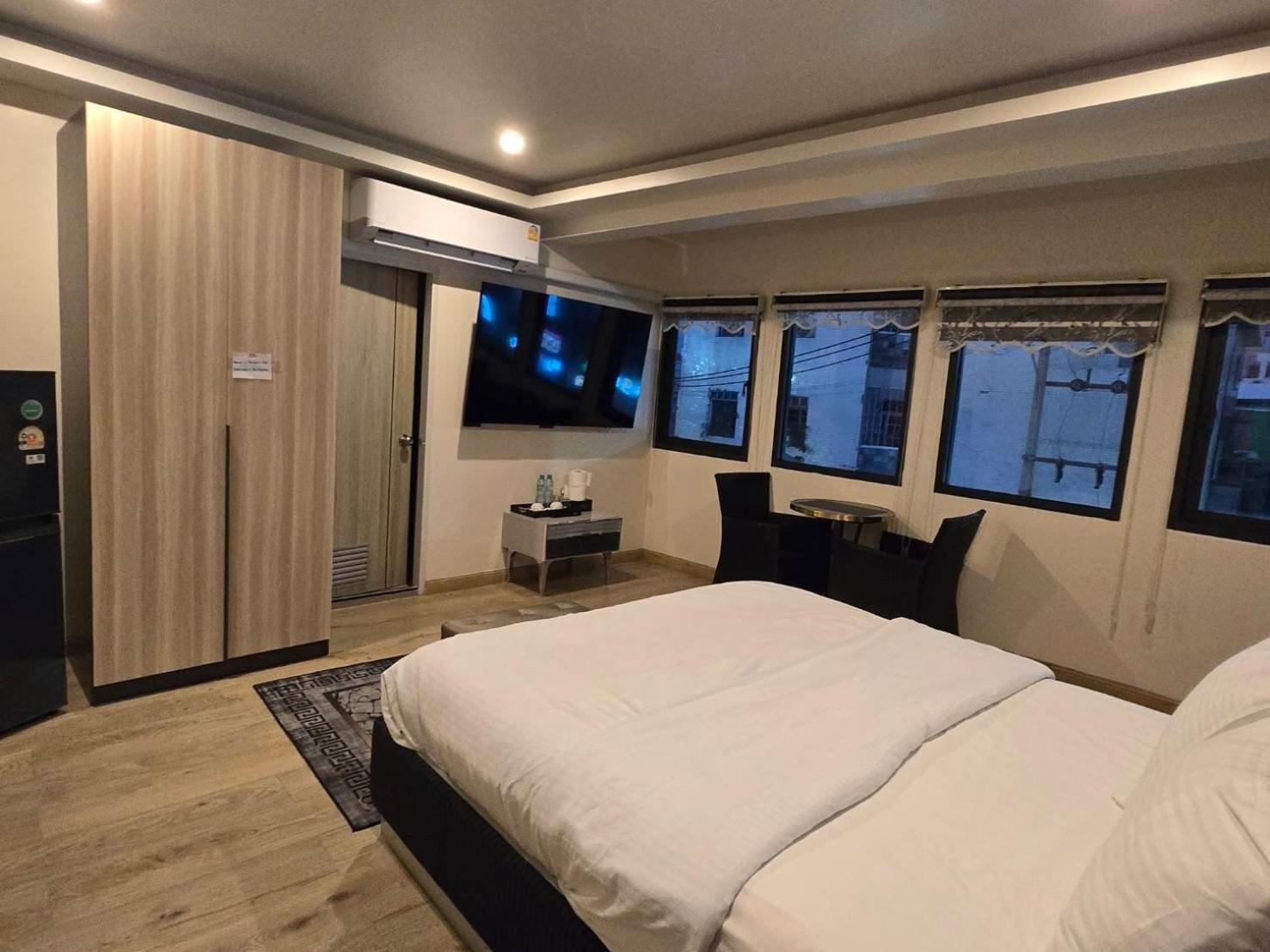 Pumpui Place Pattaya Eksteriør bilde